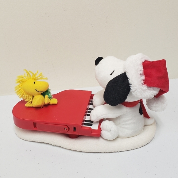 Hallmark Swingin with Snoopy Woodstock Animated Musical Lights Peanuts Christmas - Picture 4 of 13